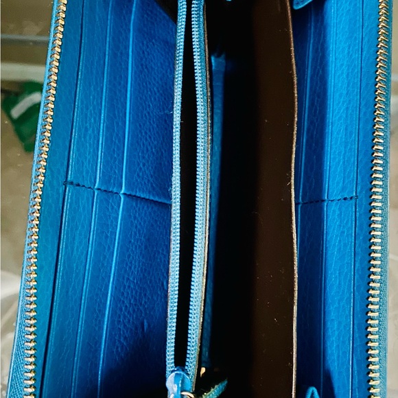 Gucci Blue Leather Wallet - Picture 4 of 7
